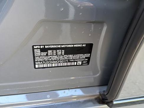 Used 2021 BMW 750i xDrive w/ Luxury Rear Seating Package image 35