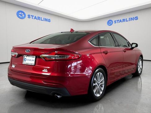 Used 2020 Ford Fusion SE FWD image 8