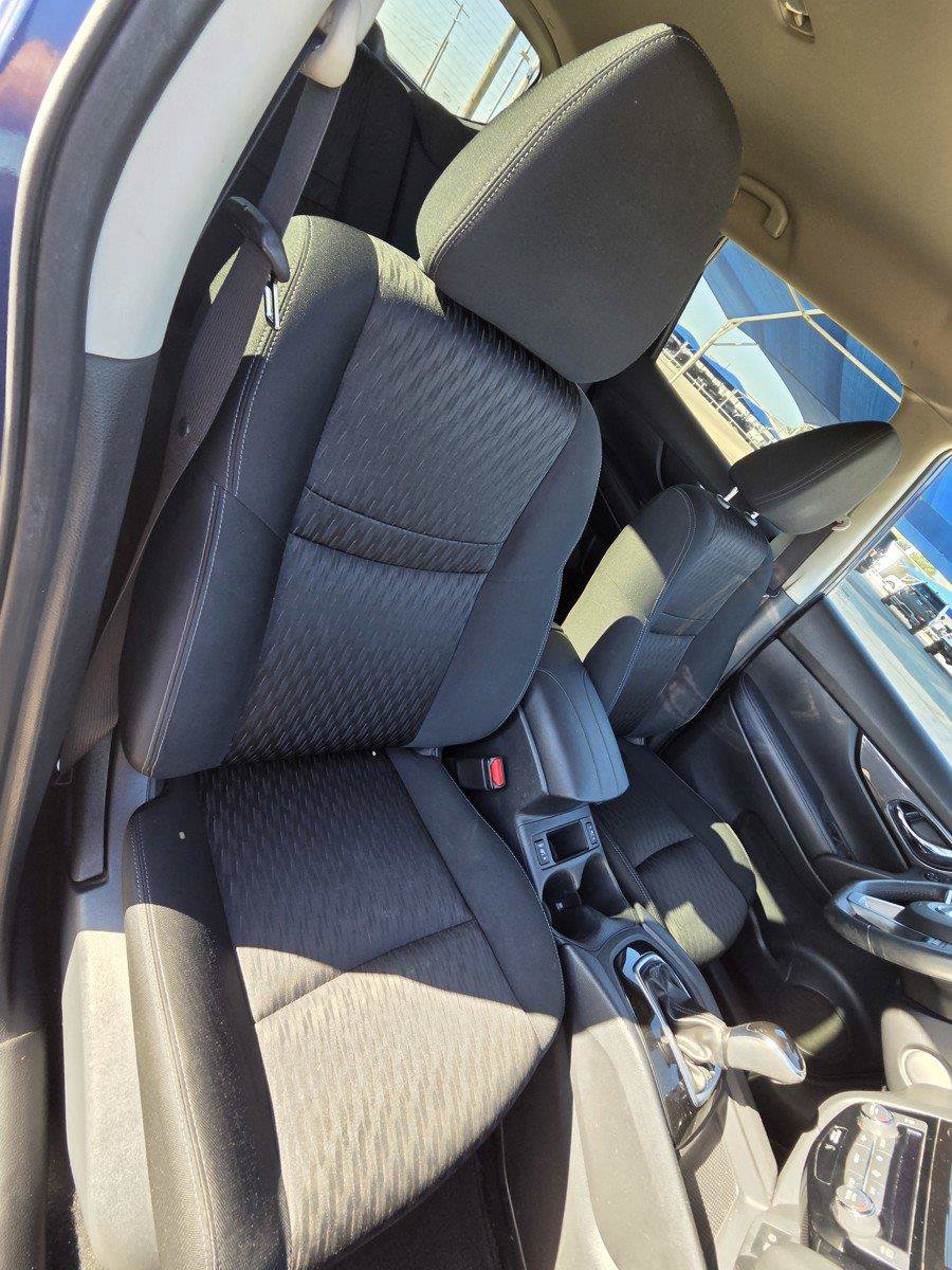 Used 2018 Nissan Rogue SV FWD image 31