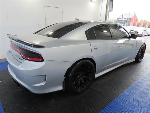 Used 2020 Dodge Charger Scat Pack RWD image 14