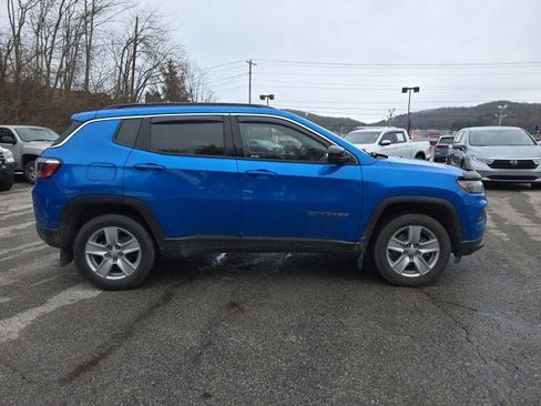 Used 2022 Jeep Compass Latitude image 7