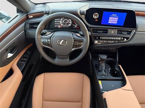 New 2025 Lexus ES 350 w/ Premium Package image 17