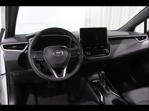 Used 2023 Toyota Corolla XSE FWD image 6