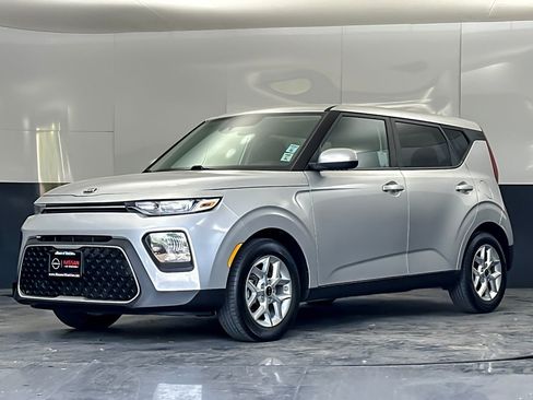 Used 2021 Kia Soul S image 7