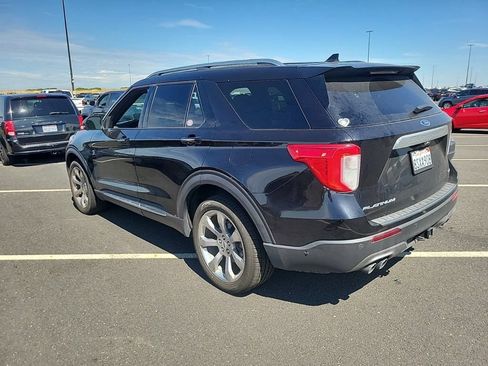 Used 2020 Ford Explorer Platinum w/ Premium Technology Package AWD/4WD image 4
