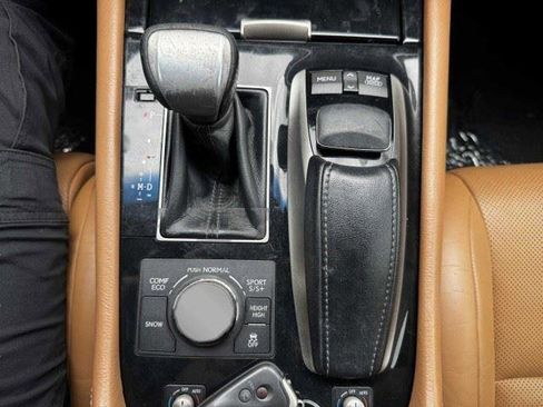 Used 2014 Lexus LS 460 w/ F Sport Package RWD image 35