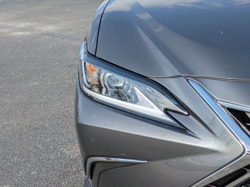 Certified 2023 Lexus ES 350 w/ Premium Package FWD image 10