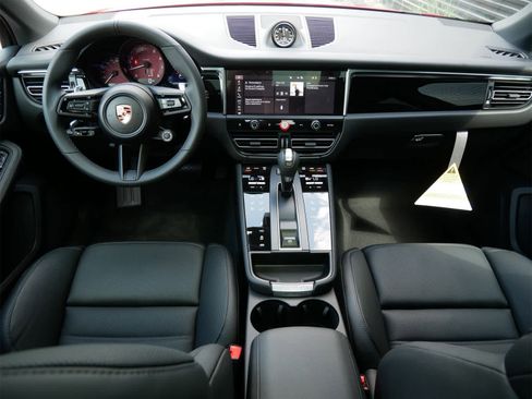 New 2025 Porsche Macan S image 8