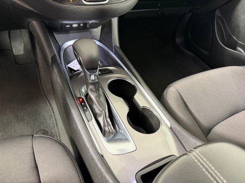 Used 2021 Chevrolet Malibu LT FWD image 15