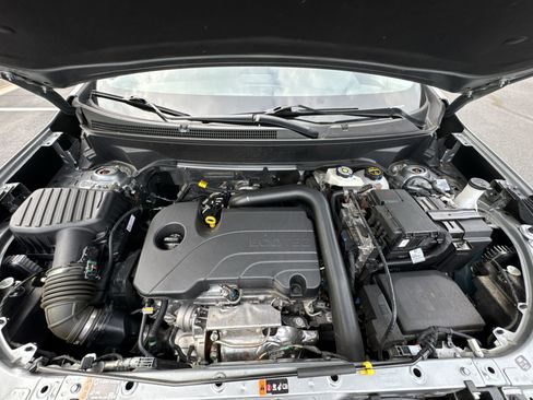 Certified 2024 Chevrolet Equinox LT w/ LPO, Floor Liner Package FWD image 26