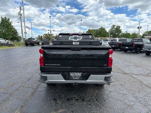 Used 2024 Chevrolet Silverado 1500 LT AWD/4WD image 6