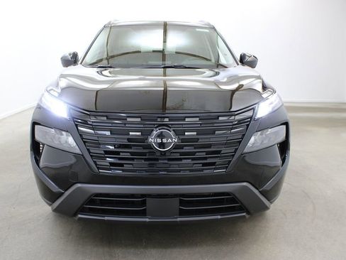 New 2026 Nissan Rogue SV image 7