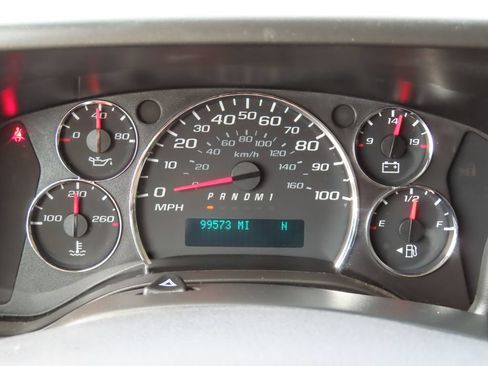 Used 2017 Chevrolet Express 3500 LT w/ LT Preferred Equipment Group RWD image 20
