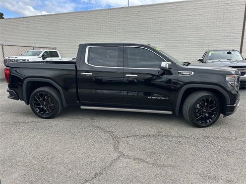 Used 2023 GMC Sierra 1500 Denali w/ Denali Reserve Package image 3