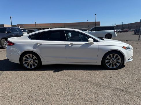 Used 2017 Ford Fusion Platinum FWD image 4