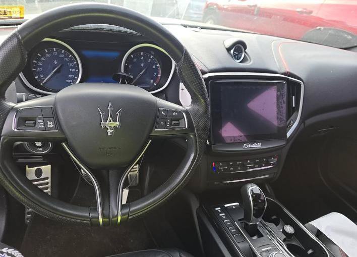 Used 2017 Maserati Ghibli S RWD image 8