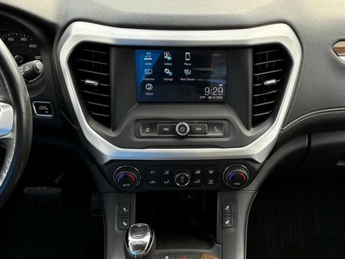 Used 2019 GMC Acadia SLE w/ LPO, Cargo Package AWD/4WD image 17