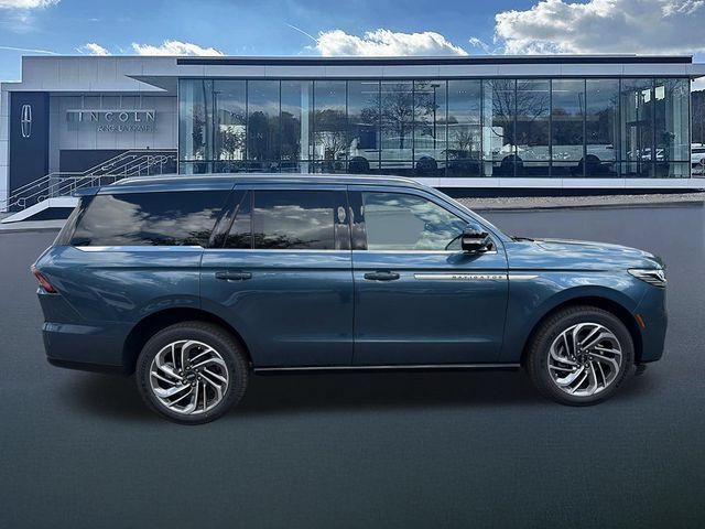 New 2027 Lincoln Navigator Reserve AWD/4WD image 9
