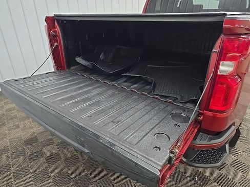 Used 2022 Chevrolet Silverado 1500 RST AWD/4WD image 11