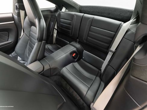 Used 2022 Porsche 911 Turbo image 24