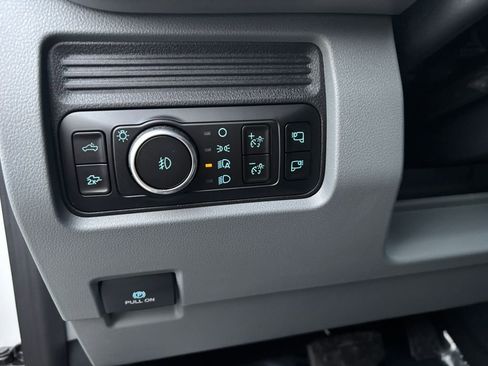 New 2026 Ford F250 XLT w/ XLT Premium Package image 23