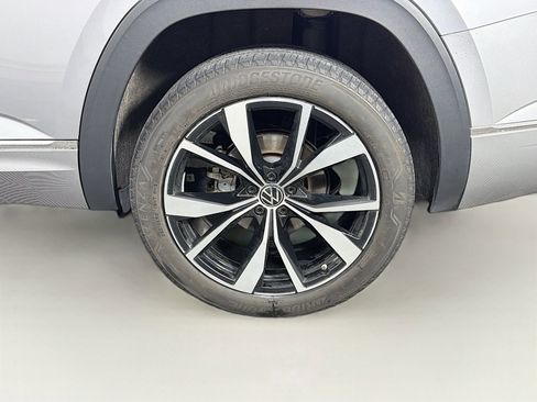 Used 2024 Volkswagen Atlas SEL Premium R-Line AWD/4WD image 35