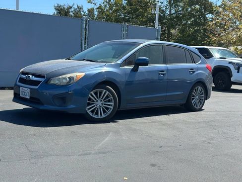 Used 2013 Subaru Impreza 2.0i Premium AWD/4WD image 1