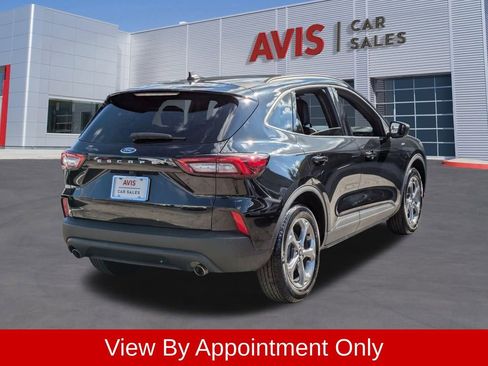 Used 2025 Ford Escape ST-Line FWD image 6