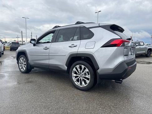 Used 2025 Toyota RAV4 XLE Premium image 3