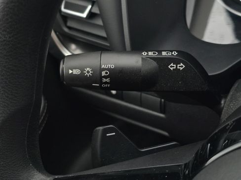 Used 2023 Nissan Rogue SV AWD/4WD image 25
