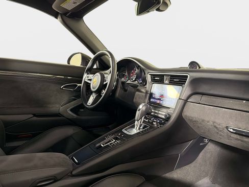 Used 2019 Porsche 911 Targa 4 GTS AWD/4WD image 25