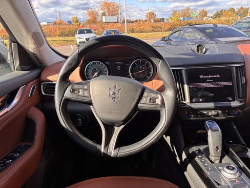 Used 2022 Maserati Levante GT image 16