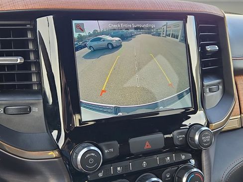 Used 2022 RAM 1500 Limited w/ Off Road Group image 27