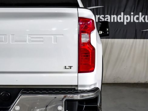 Used 2021 Chevrolet Silverado 2500 LT w/ Convenience Package image 42