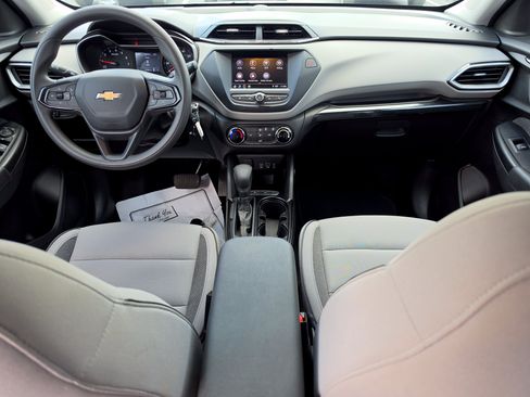 Certified 2021 Chevrolet TrailBlazer LS FWD image 17