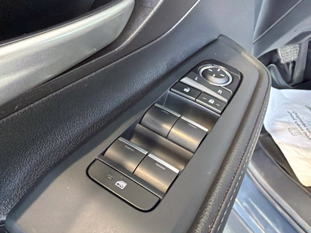 Certified 2025 Toyota Grand Highlander FWD image 19