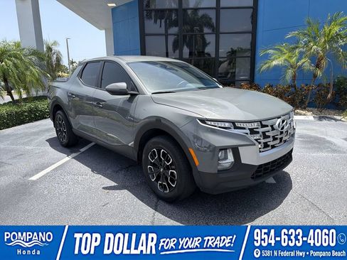 Used 2023 Hyundai Santa Cruz SEL AWD/4WD image 2