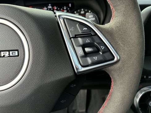 Used 2018 Chevrolet Camaro ZL1 RWD image 27