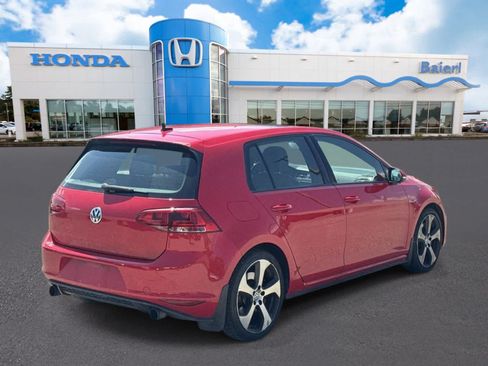 Used 2017 Volkswagen GTI SE FWD image 5