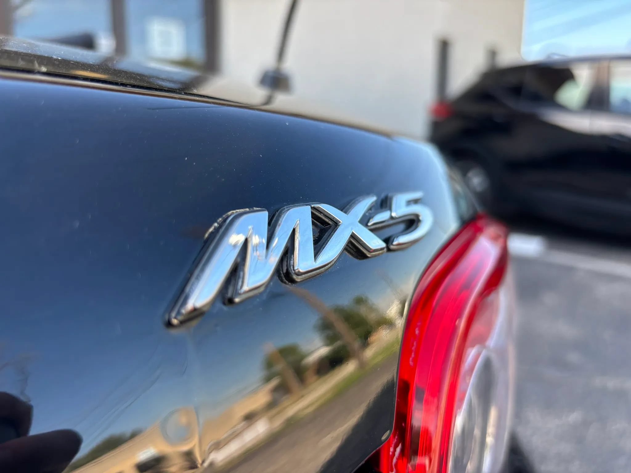 Used 2012 MAZDA MX-5 Miata Sport RWD image 47
