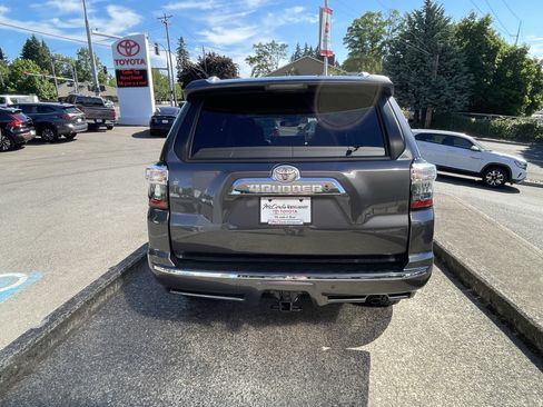 Certified 2022 Toyota 4Runner Limited AWD/4WD image 5