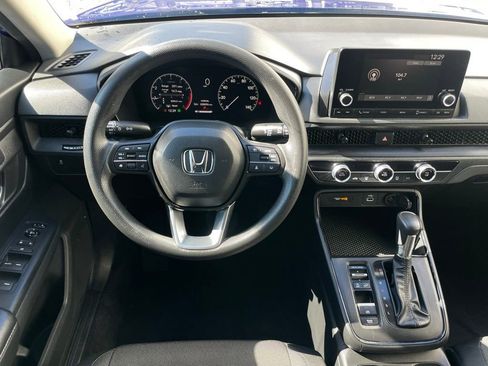 Used 2023 Honda CR-V LX image 11