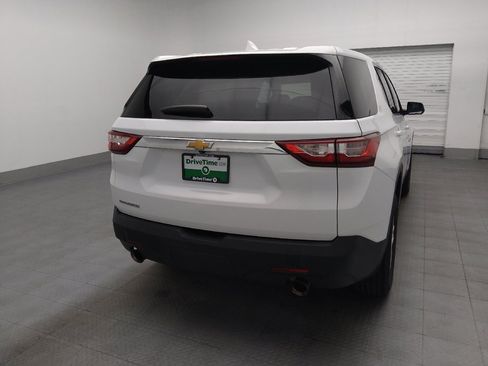 Used 2021 Chevrolet Traverse LS FWD image 7