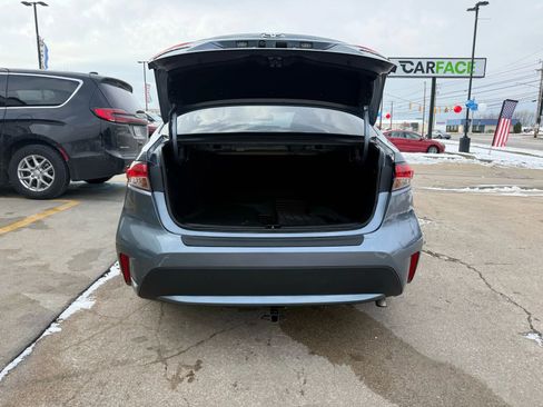 Used 2021 Toyota Corolla LE image 13