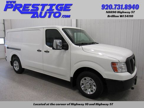 Used 2017 Nissan NV 3500 SV w/ Technology Package image 3