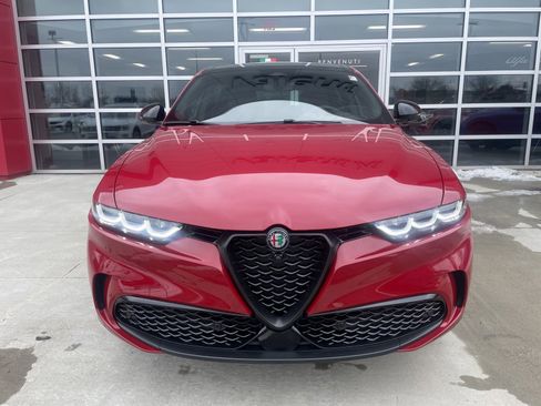 New 2024 Alfa Romeo Tonale Veloce w/ Active Assist Package image 5