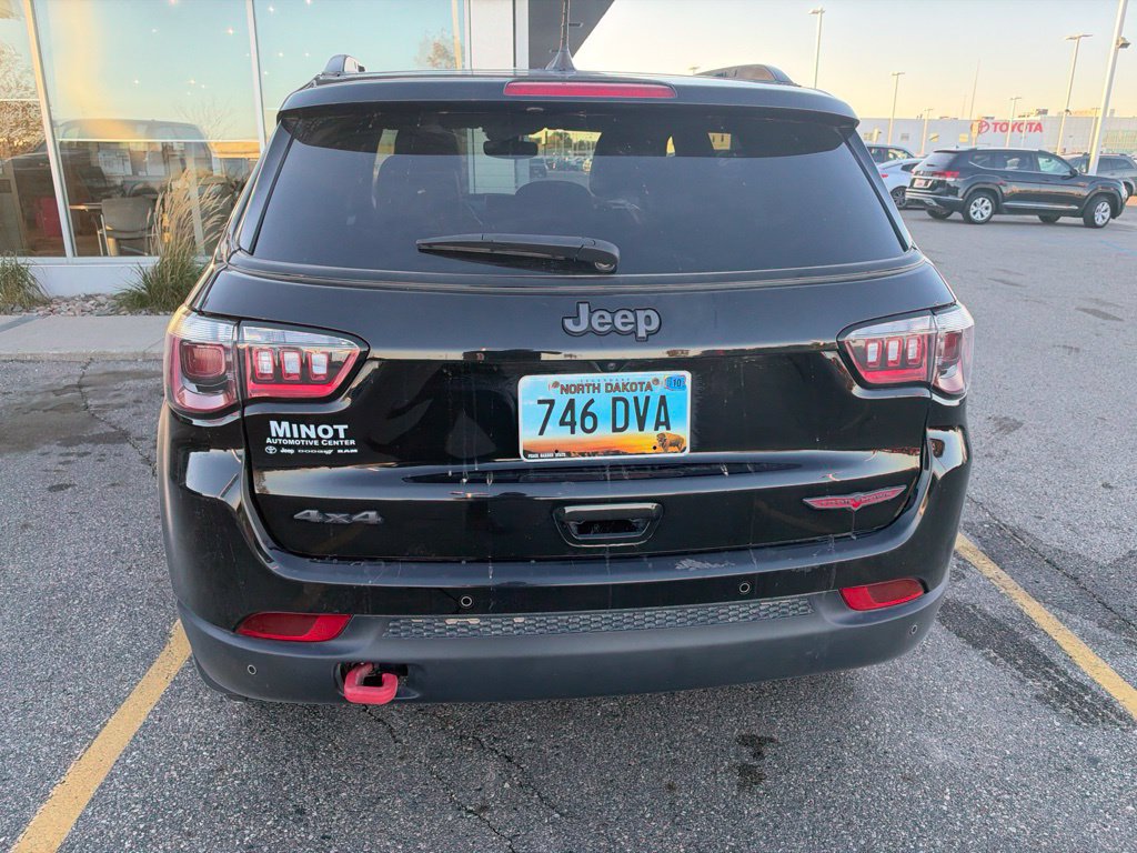 Certified 2025 Jeep Compass Trailhawk AWD/4WD image 7