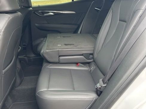 Used 2025 Buick Envision Preferred image 46