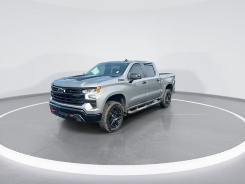 Used 2024 Chevrolet Silverado 1500 LT Trail Boss w/ Convenience Package II AWD/4WD image 5