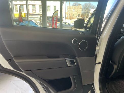 Used 2019 Land Rover Range Rover Sport Supercharged image 19